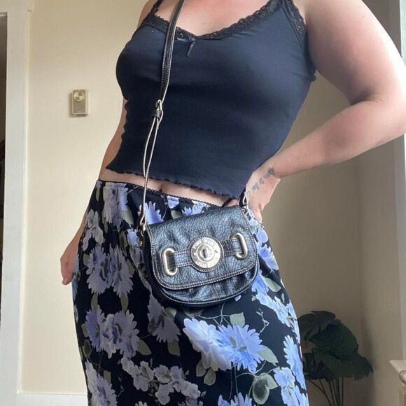 Y2K black faux leather crossbody bag - Picture 6 of 8